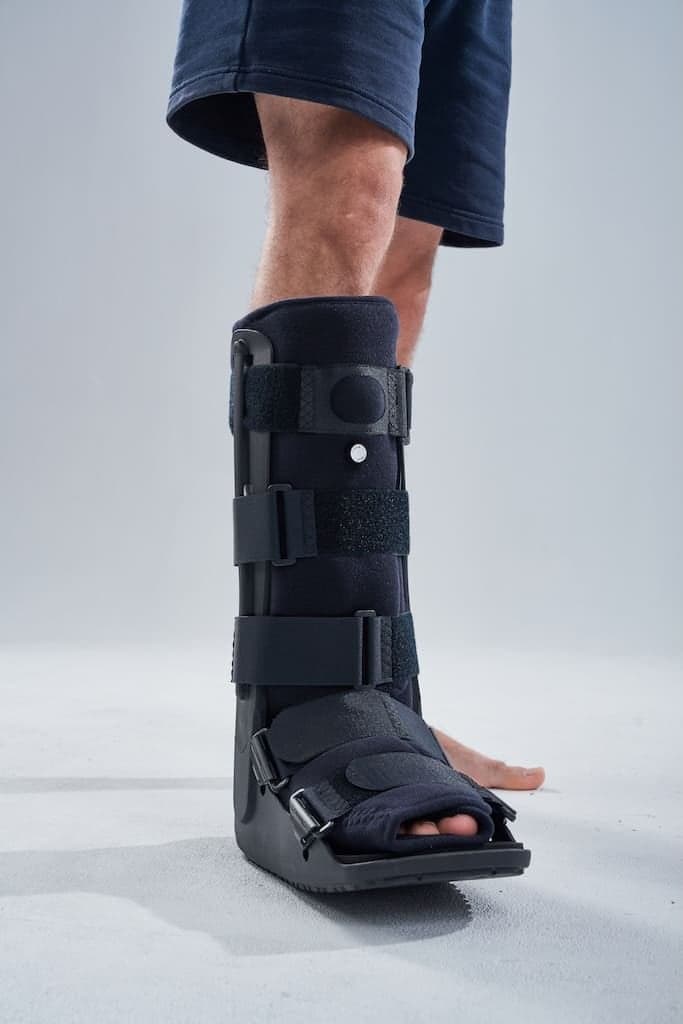 Lite Air Ankle Walker – Standard - Azot medical device image 1