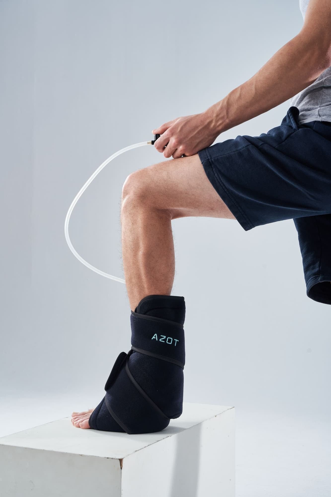 Cold Compression Ankle Wrap with Splint view 3